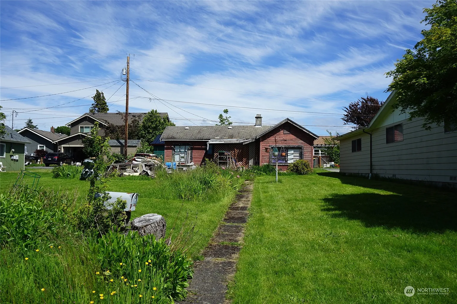 2822 Russell Street photo 1