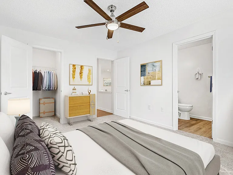 The Grayson Apartment Homes — Photo 19