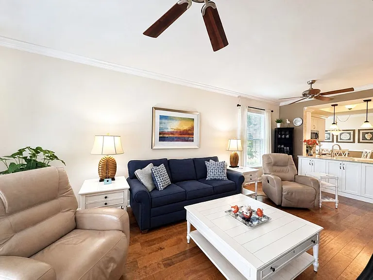 752 Wiggins Lake Dr #102 — Photo 2