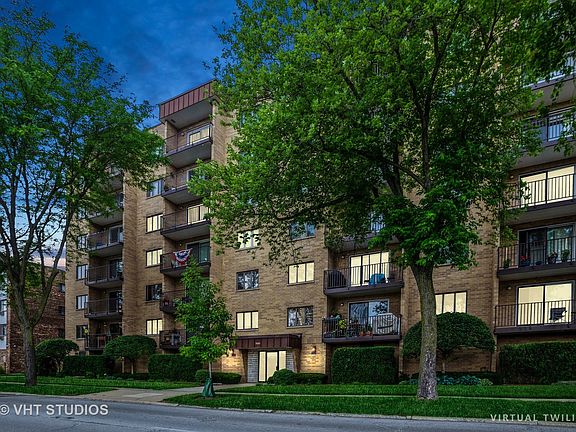 2nd image of 700 Graceland Ave APT 505