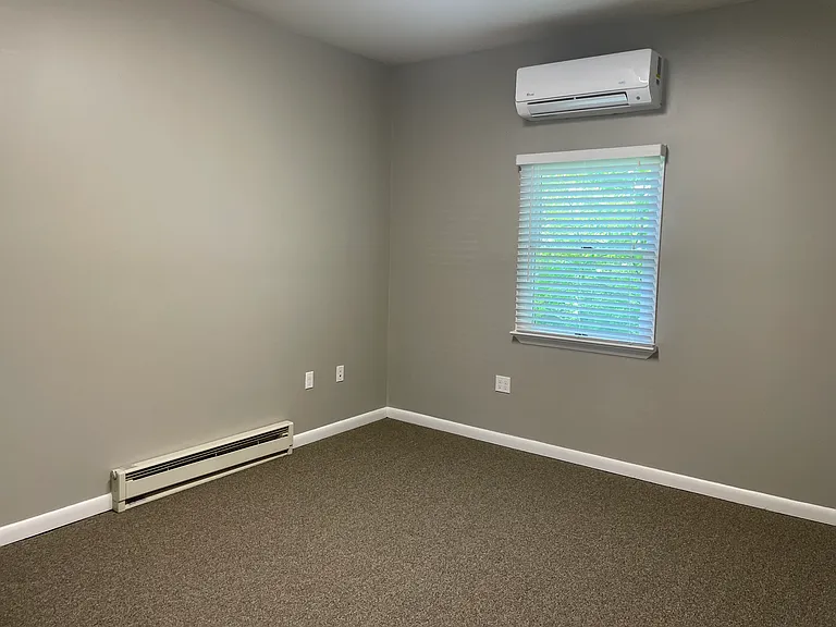 152 Westminster Pike — Photo 4