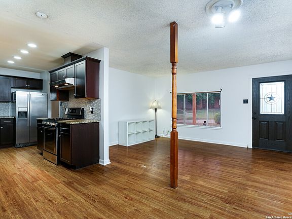 5th image of 6715 Pecan Valley Dr