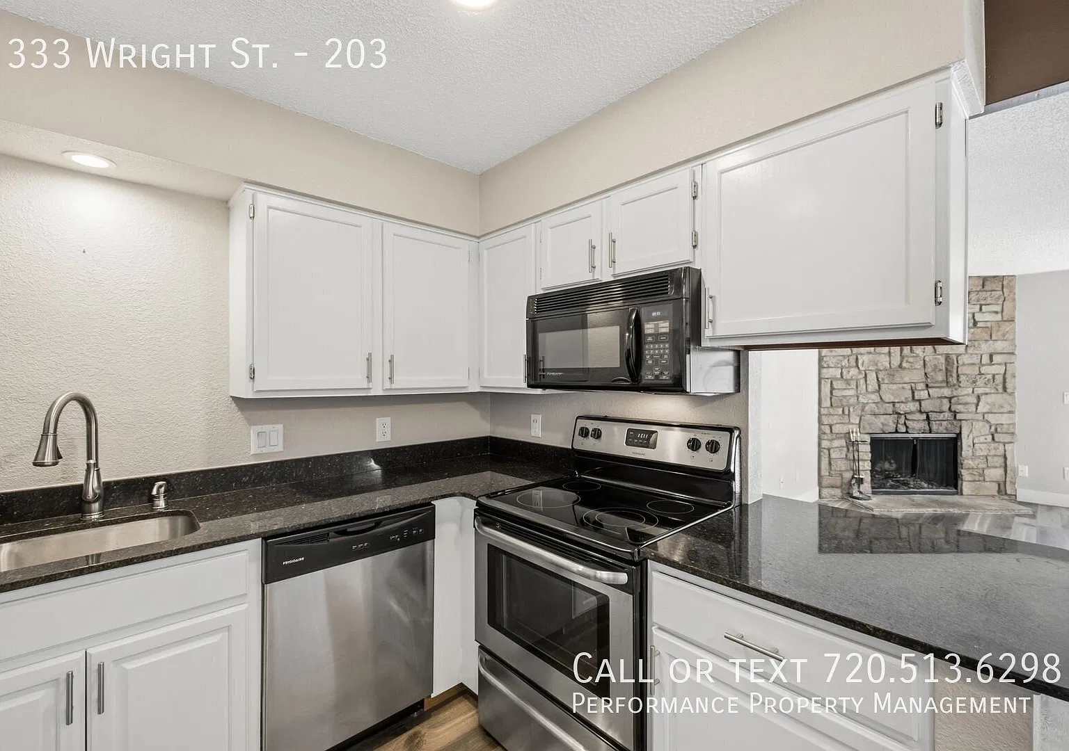 Charming Lakewood Condo with Fireplace & Garage — Photo 2
