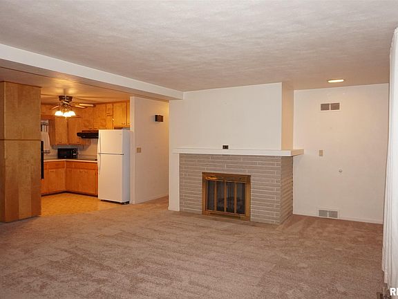 3rd image of 2711 W Granada Ln