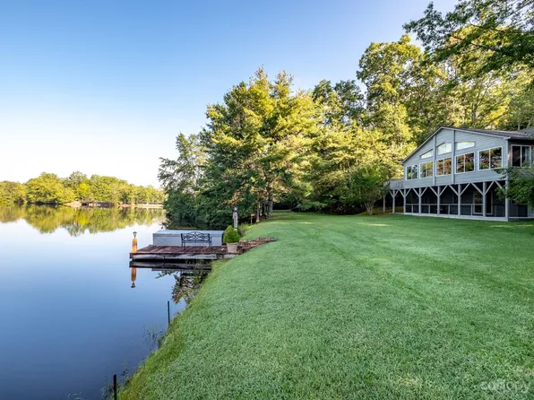 77 Sali Ct, Brevard, NC 28712
