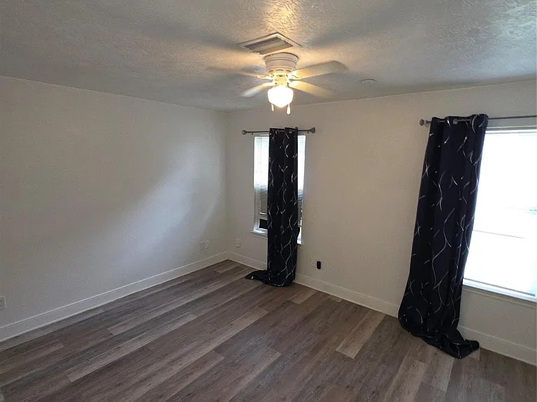 5335 Cherie Crest Ct — Photo 12
