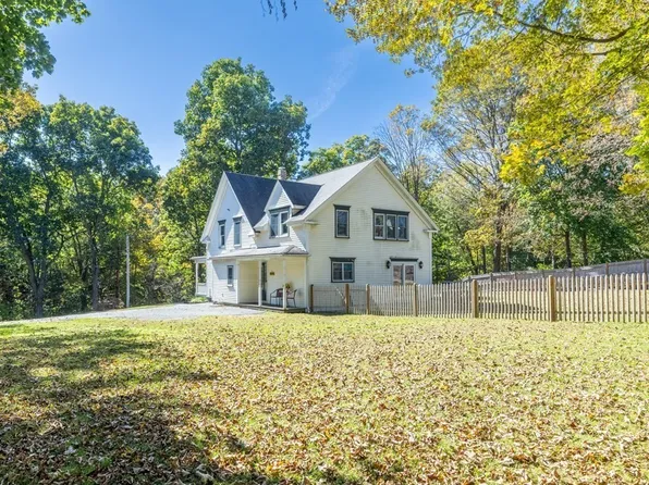 14 King St, Middleton, MA 01949