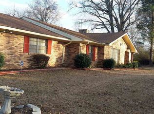 806 N Flag Chapel Rd, Jackson, MS 39209