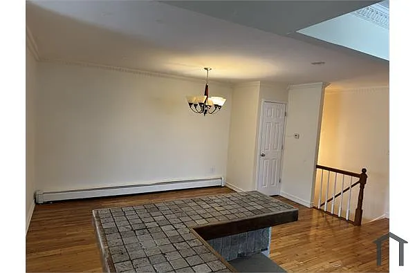 Building Photo - 563 Soundview Ave #2