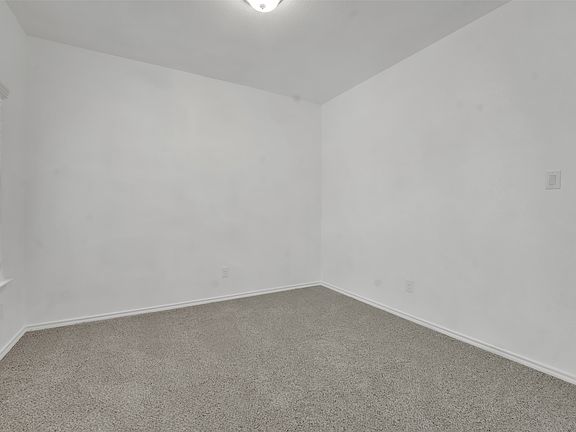 5th image of 144 Creek Terrace Dr