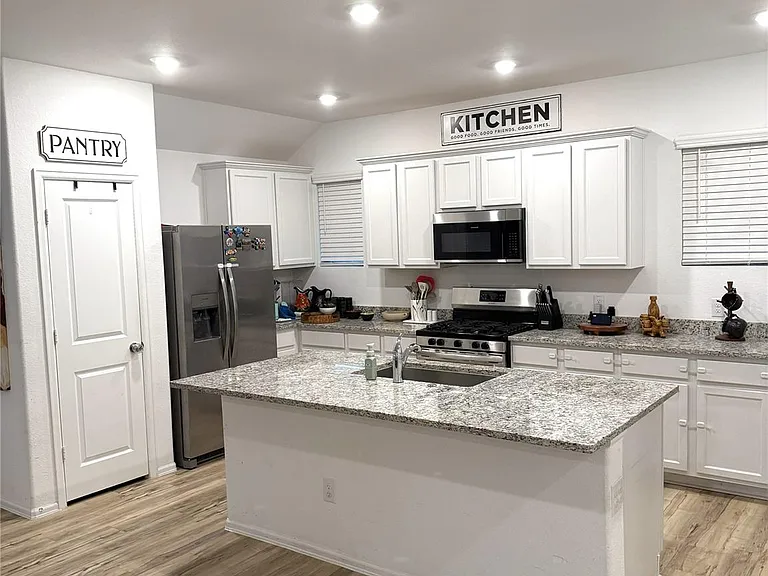 5323 Winding Stream Dr — Photo 7