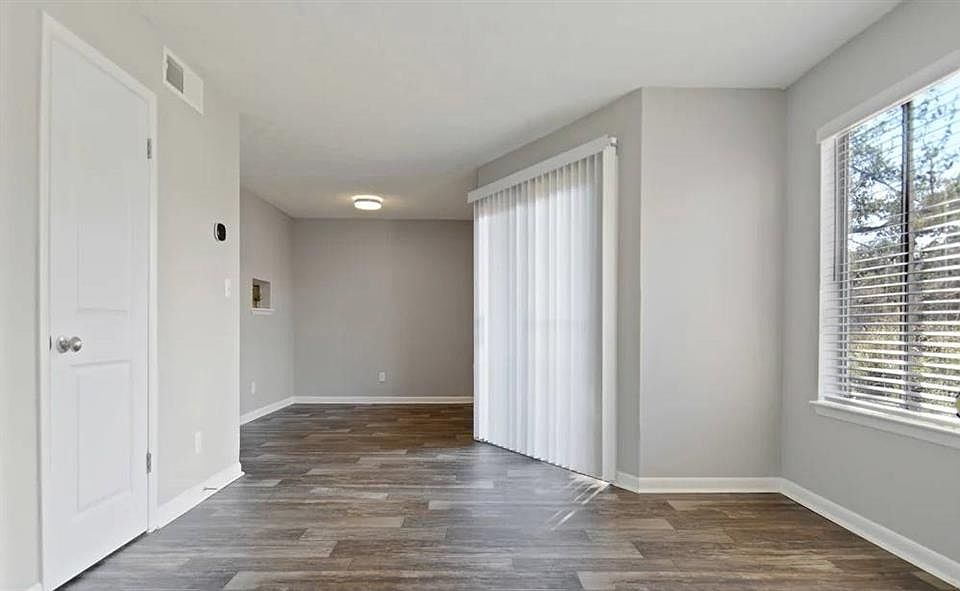 The Landing At Pleasantdale 3497 Meadowglenn Village Ln Doraville GA