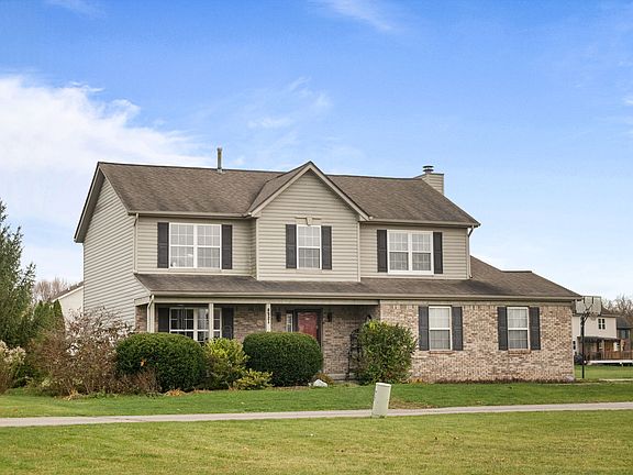 2nd image of 8521 Walden Trace Ct