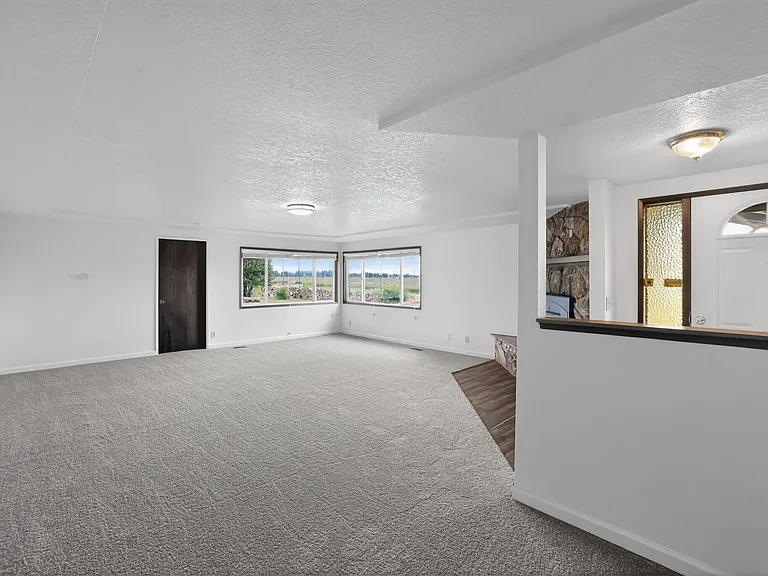 32303 NW Zion Church Rd — Photo 12