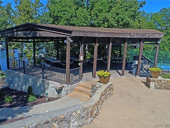 5th image of 135 Imperial Point Dr