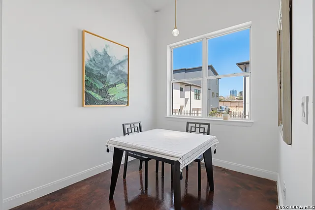 831 S Flores #3114 — Photo 11