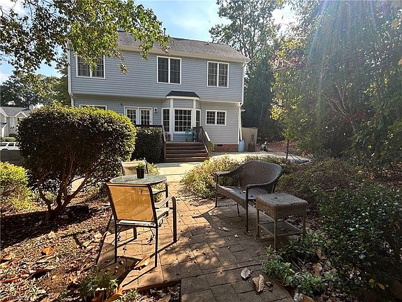 3rd image of 5325 Gyddie Dr
