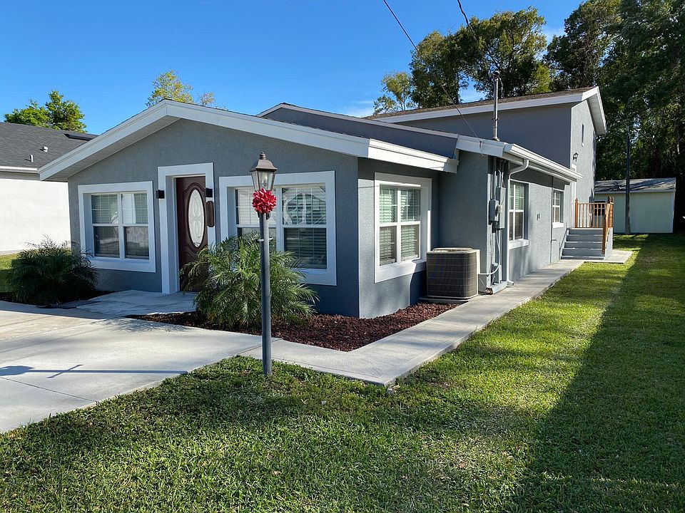 Welcome to my freshly painted home! I wanted to give the home a modern look and feel for you to enjoy!