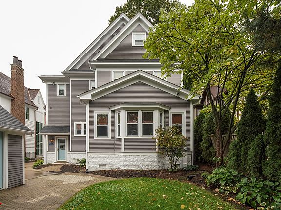 3rd image of 4312 Grand Ave