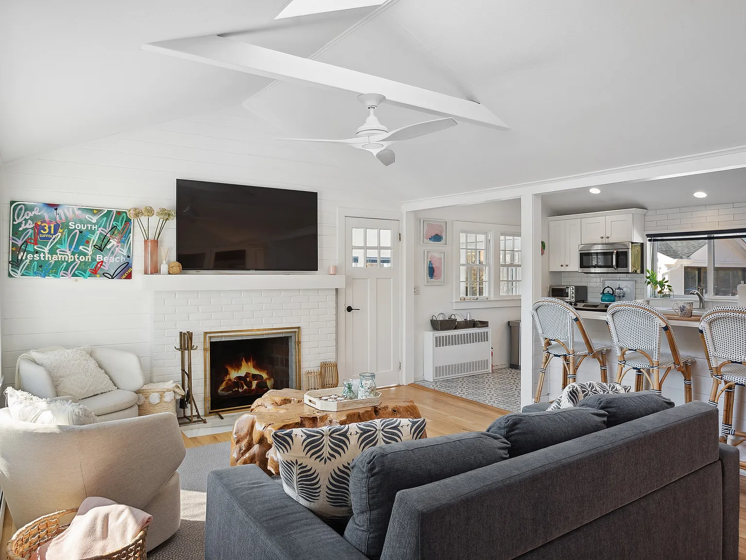 WHB Village Charming Easy Living on One Level with Heated Pool — Photo 4