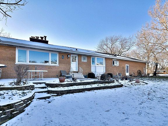3rd image of 3S053 Blackcherry Ln
