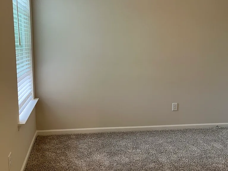 1455 Villageside Ct — Photo 7