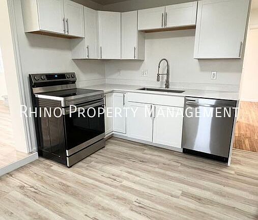 3rd image of 1815 E Stratford Ave