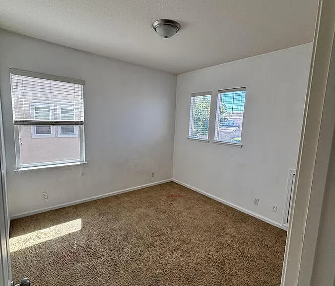 1247 Jewel Flower Dr — Photo 18