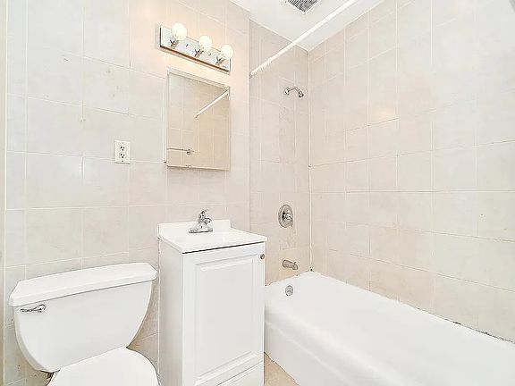 5th image of 152 E 22nd St APT 2A