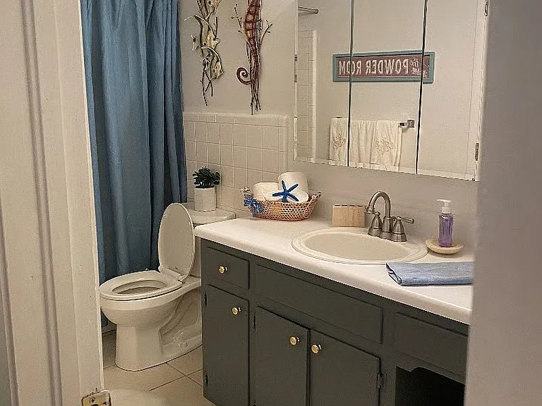 2100 W Beach Dr #H204 — Photo 7