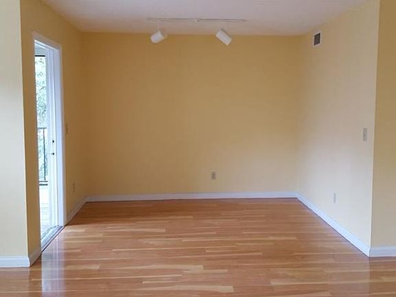 4th image of 8636 Key Biscayne Dr APT 304