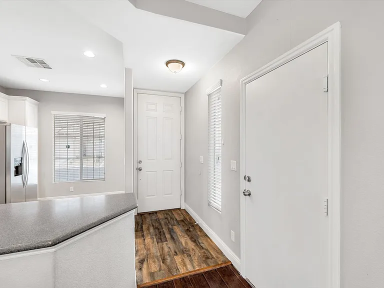 1542 Evening Spirit Ave — Photo 14