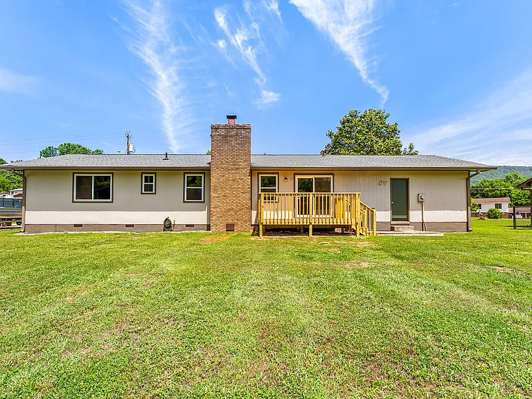 105 Meadowlark Dr — Photo 31