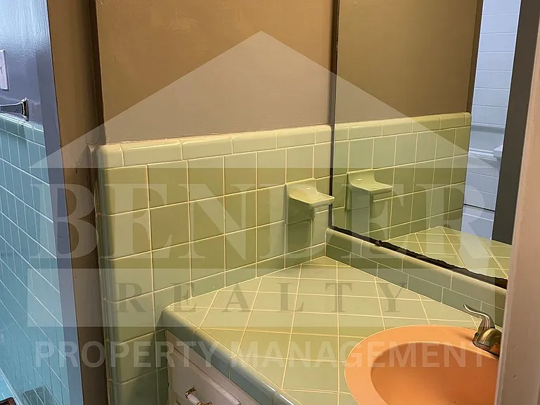 919 Hackberry Dr NW — Photo 5