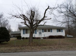 17211 Morgan St, Logan, IL 62856