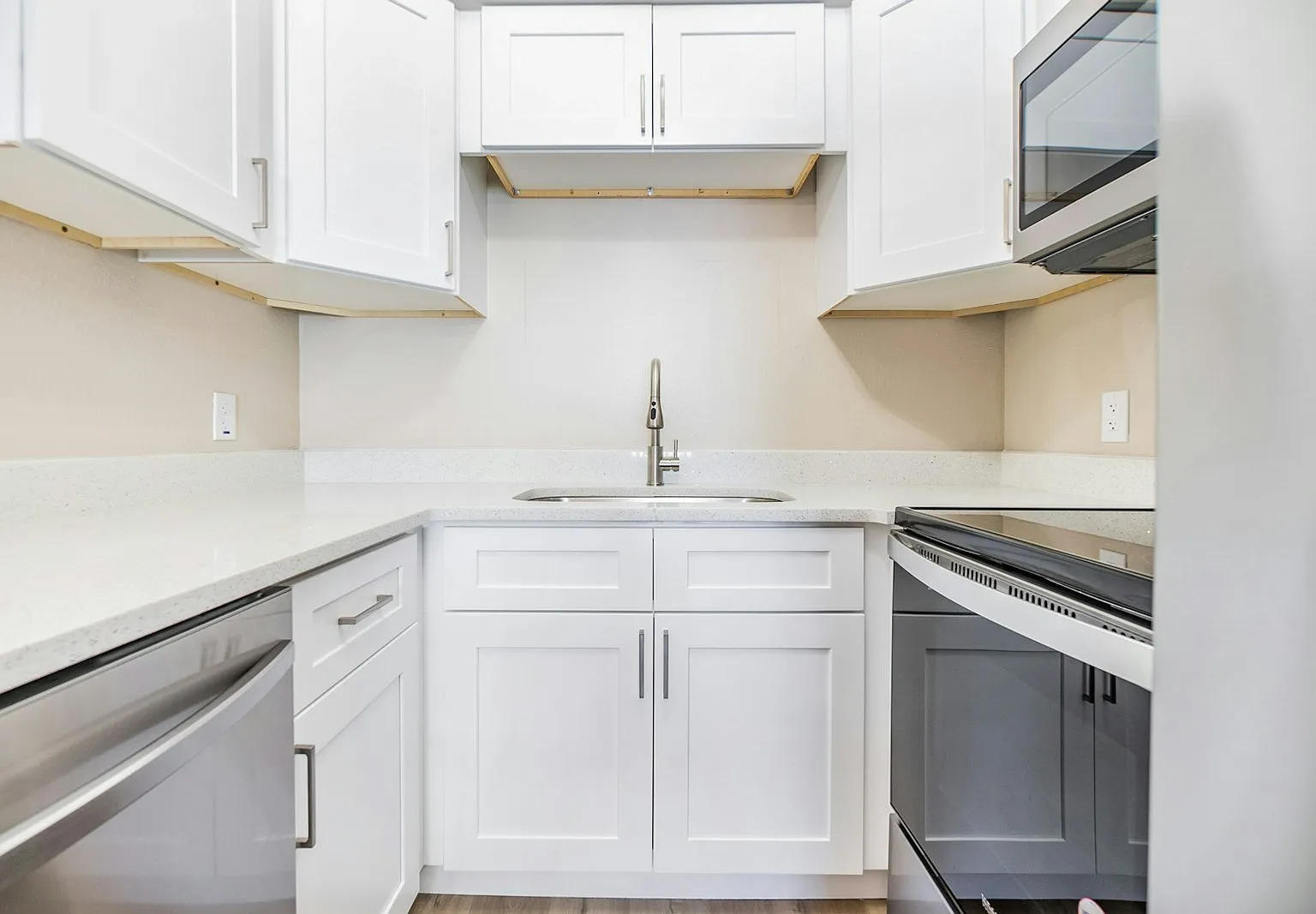 6746 Carnelian Avenue, Unit 6740 — Photo 2