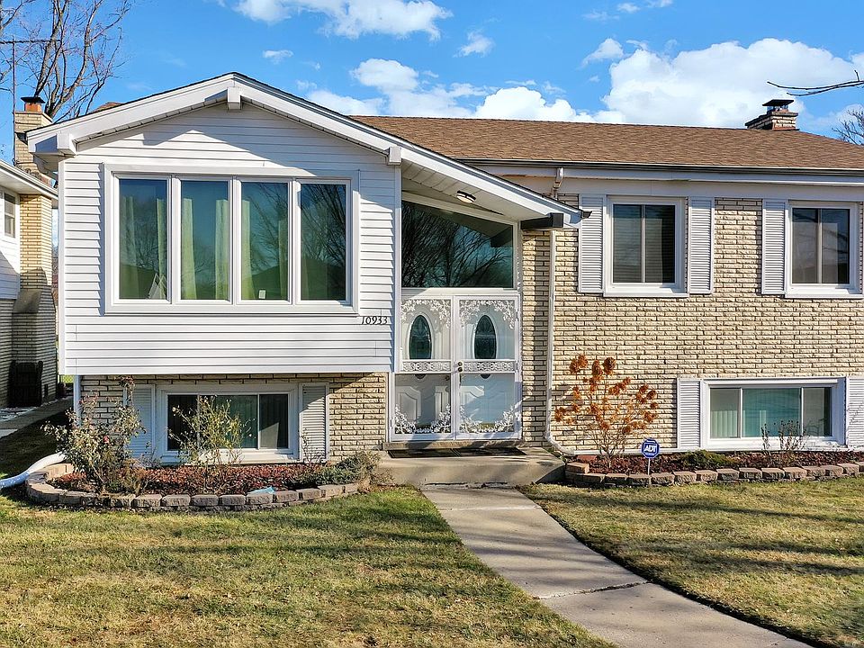 1st image of 10933 S Kolmar Ave