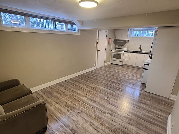 5th image of 1176 Alexandra Ave #Basement