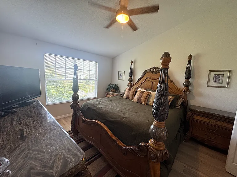 California king size bed