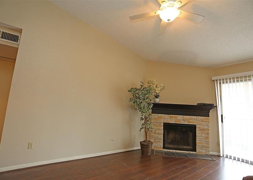1st image of 2120 El Paseo St APT 2104