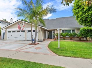 2077 Flamingo Dr, Costa Mesa, CA 92626