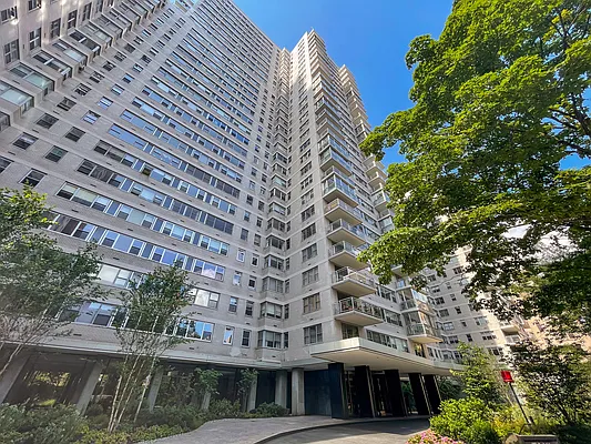 Sold by Brown Harris Stevens | media 31