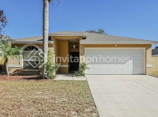 1900 Woodcut Dr, Lutz, FL 33559