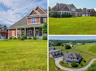 16081 Purcellville Rd, Purcellville, VA 20132