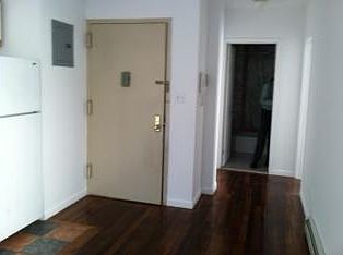 2nd image of 114 Lexington Ave