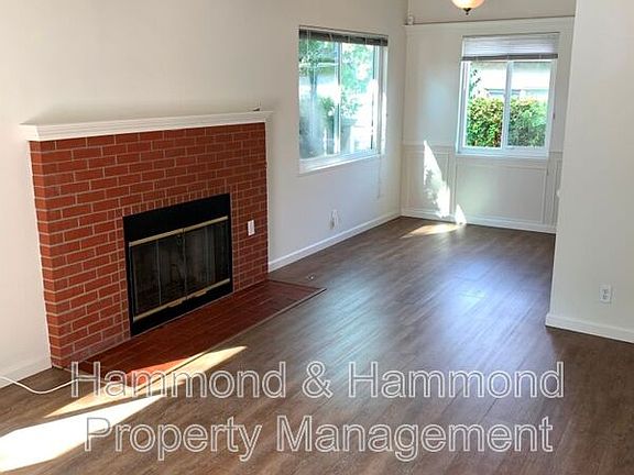 2nd image of 21229 De La Guerra St