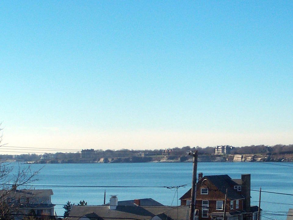 Dramatic waterviews!