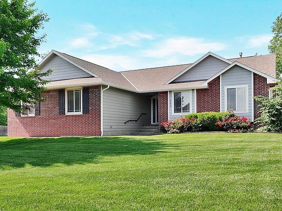 2nd image of 536 E Rolling View Dr