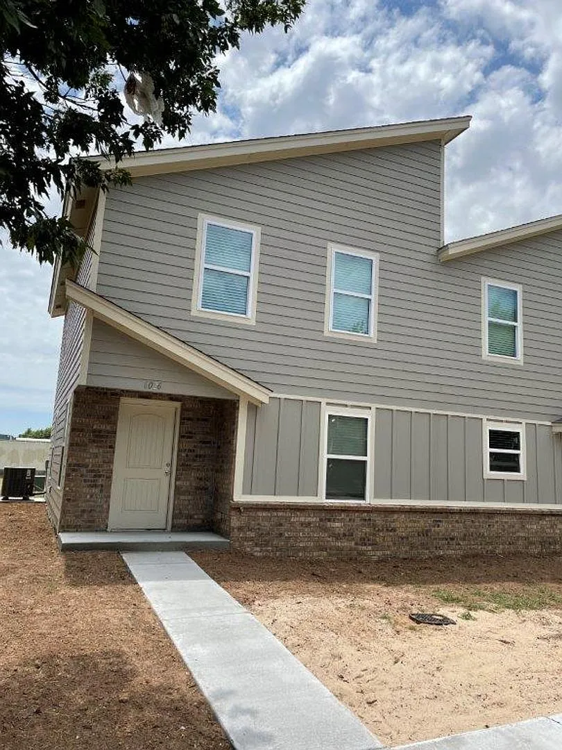 3 bed 2 bath town home in Putnam City Schools! All appliances — Photo 4