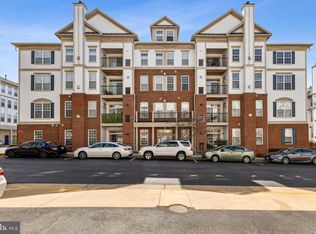 11623 Cavalier Landing Ct UNIT 305, Fairfax, VA 22030